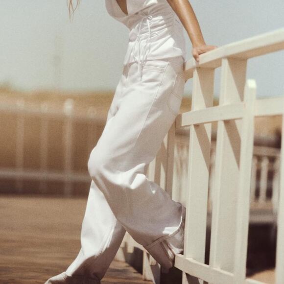 ZARA TRF HIGH WAIST TURNED UP JEANS - Picture 4 of 9